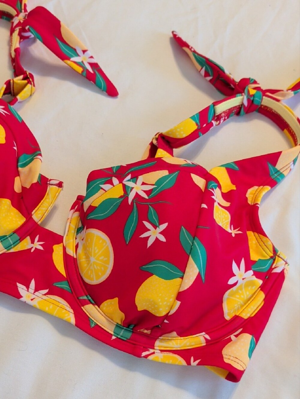 wild fable Yellow and Red Lemon Print Bikini Swim Top - Large 12-14 - Picture 4 of 8